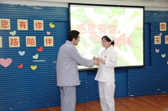 内一黎贵护士