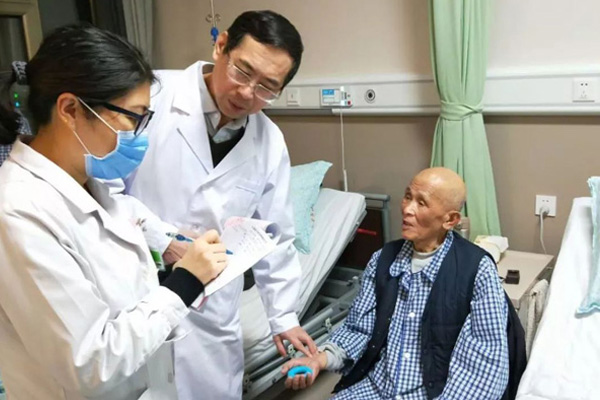 冯利：中西并举 为肿瘤防治贡献中国智慧