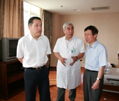 张茅书记 刘德培院校长视察肿瘤医院 VIP病房